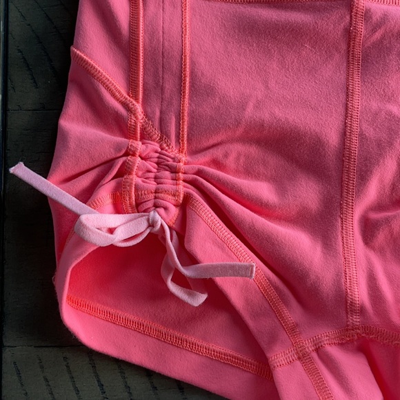 Lululemon Liberty Short Grapefruit Bleached Coral - Picture 6 of 8